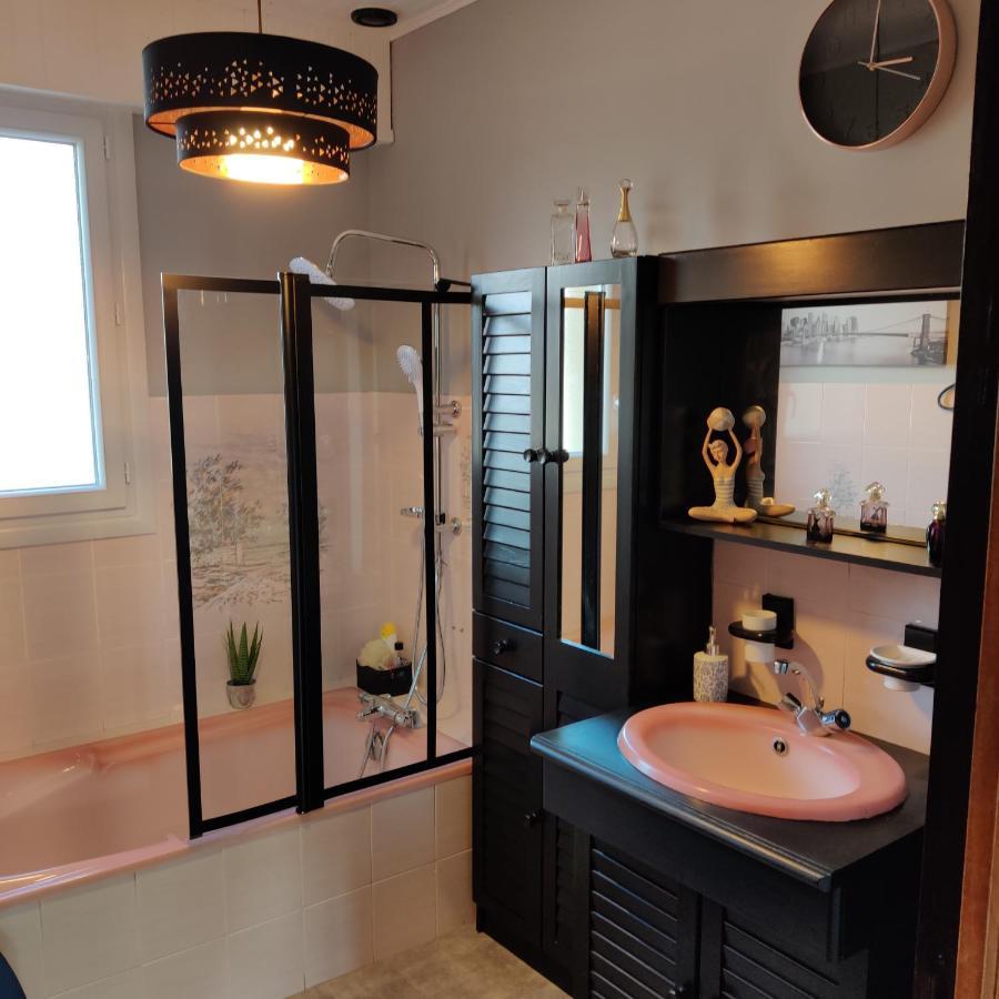 Coup De Coeur Assure ! Calm Comme A La Maison ! Maison Spacieuse Avec Grande Terrasse Pour 2 A 5 Personnes Proximite Granville Et Mer Avec Wifi Et Parking Gratuits Buitenkant foto